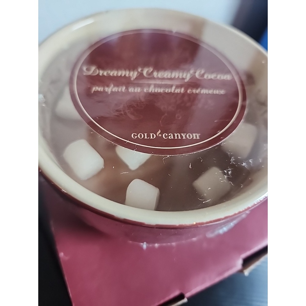 New Gold Canyon Candle 13 Oz "Dreamy Creamy Cocoa" In Mug Holder Rare OOP